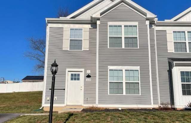 Modern Kitchen • Walk-In Closet • Private Primary Suite photos photos