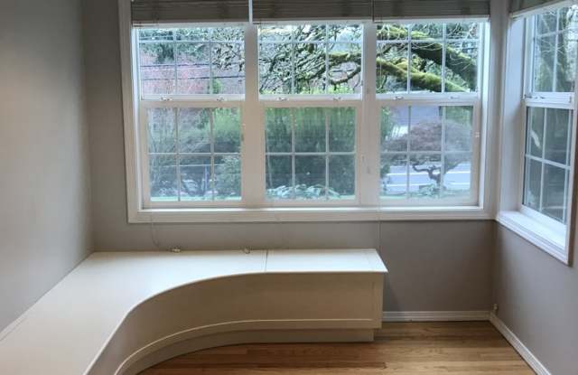 Available Now — A Rare NW Portland Gem with Space to Live, Work & Create Gallery 3