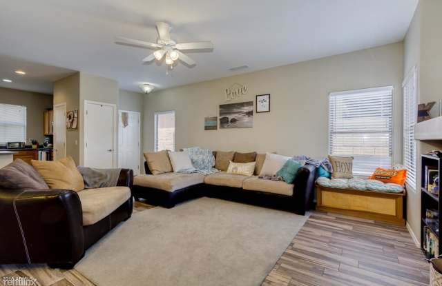 10027 East Keats Avenue Gallery 4