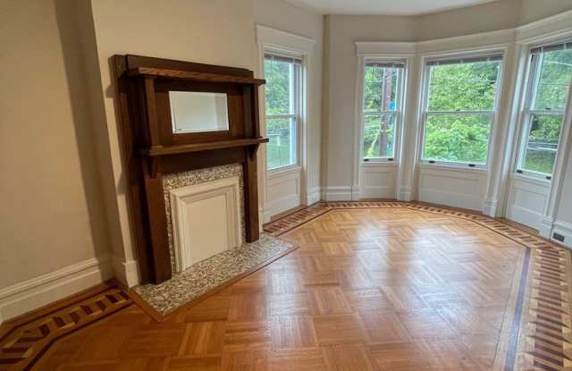 Renovated 3 Bedroom 2 Bathroom House Across From The Park - 122 Dubois Street, Newburgh, NY 12550