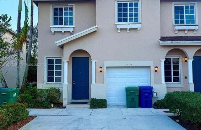 1364 NW 214th Ter photos photos