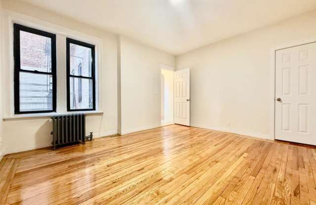 2978 East 196th Street photos photos