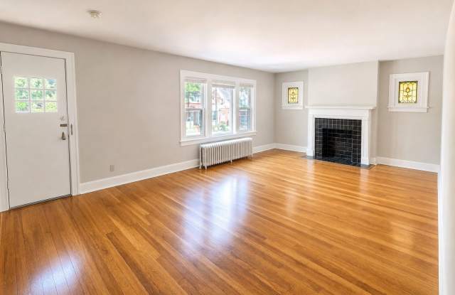 32 SHADY DRIVE WESTAPT 4 photos photos