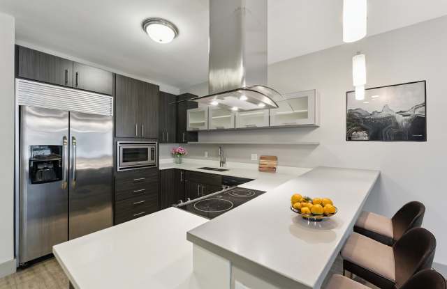 Crocker Park Living Gallery 4