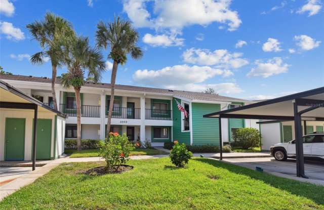 2549 ROYAL PINES CIRCLE - 2549 Royal Pines Circle, Clearwater, FL 33763