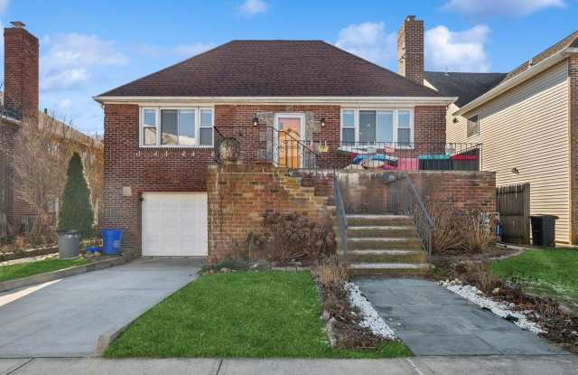 354 E Penn Street - 354 East Penn Street, Long Beach, NY 11561