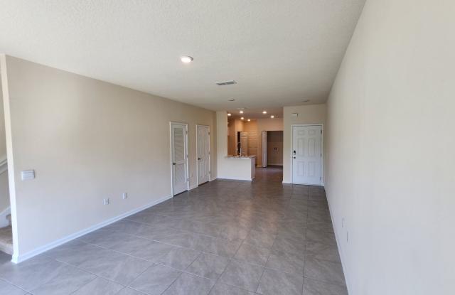 ***TWO WEEKS FREE*** New beautiful Three bedroom Two and a half bath two-story townhome Gallery 4