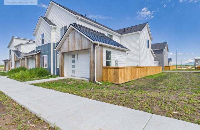 Private Bedroom Available in New Construction Home – Starting at $950/Month + Utilities photos photos