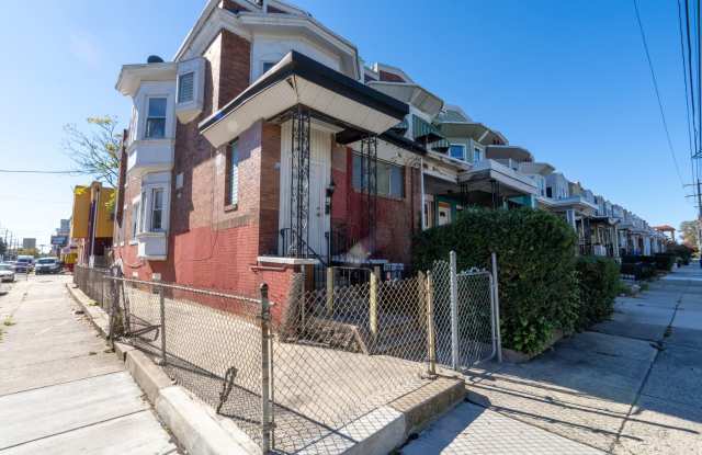 Large 5 bedroom, newly redone Gallery 3