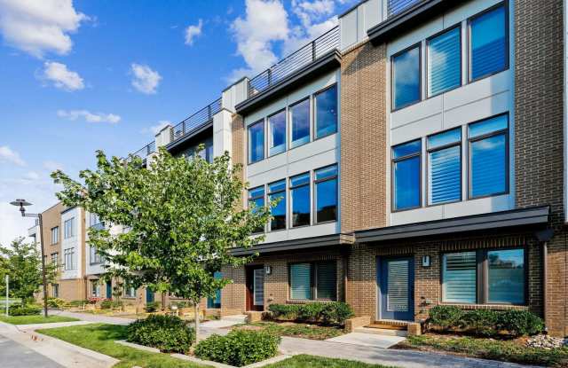 GREAT LOCATION!! Stunning 3BD/3.5BA luxury 4-level townhouse! photos photos