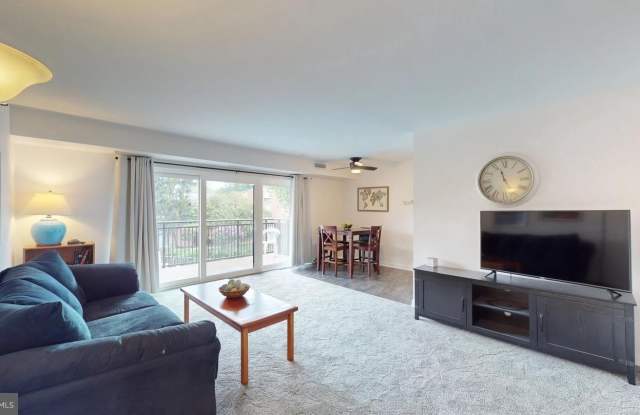 7364 LEE HWY unit: 203 - 7364 Lee Highway, Idylwood, VA 22046