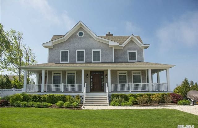 8 Gilbert Road 8 - 8 Gilbert Road, Hampton Bays, NY 11946