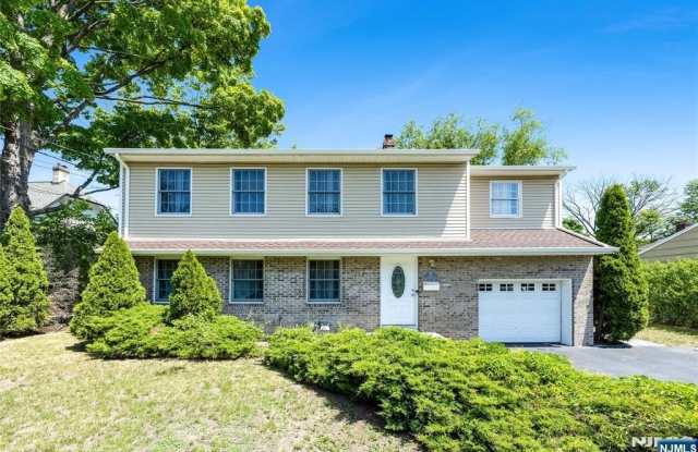 361 Walthery Avenue photos photos