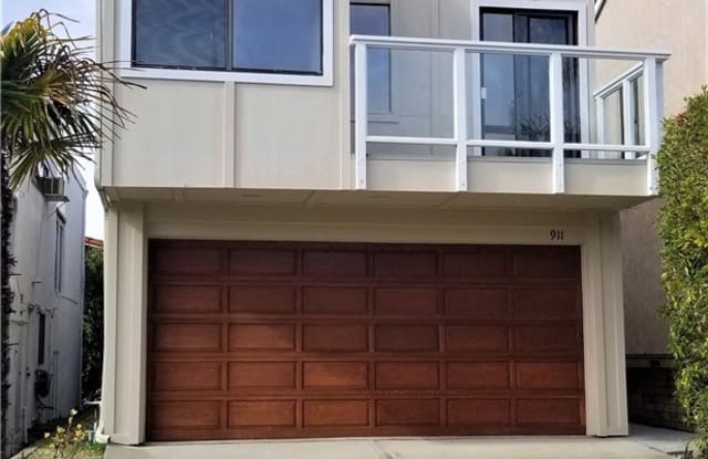 911 Tiajuana Street - 911 Tia Juana St, Laguna Beach, CA 92651