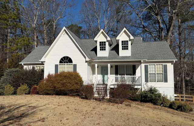 Charming 3 Bedroom Cape Cod photos photos