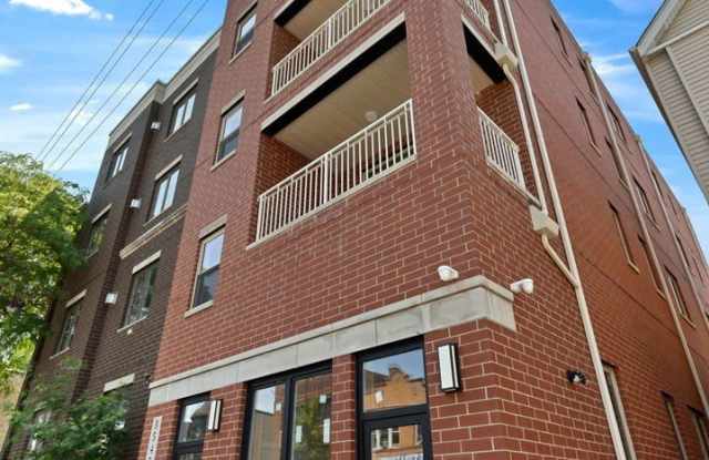 3545 W Belmont Avenue unit: 4 photos photos