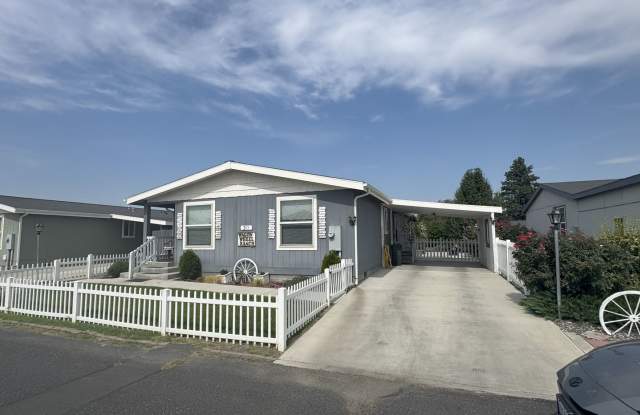 311 E Montana - 311 East Montana Avenue, Hermiston, OR 97838