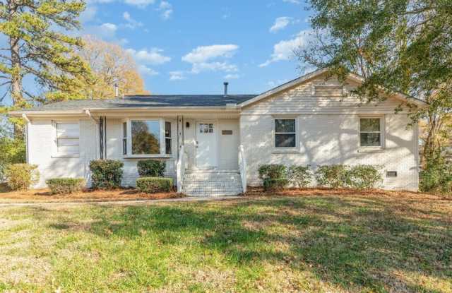 6701 Lynmont Drive - 6701 Lynmont Drive, Charlotte, NC 28212