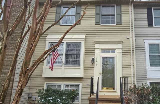 1196 SWANHILL Court - 1196 Swanhill Court, Riviera Beach, MD 21226