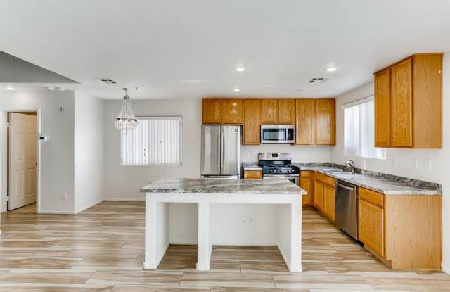 Gorgeous 3 Bedroom Home In Gated Community photos photos