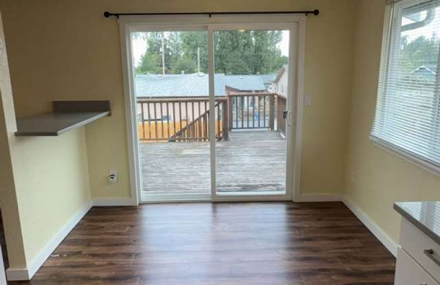 Limited-Time Offer: $25 Application Fee, Apply Today! Signed Lease Receive a $2,000 gift card to Fred Meyers! Gallery 4