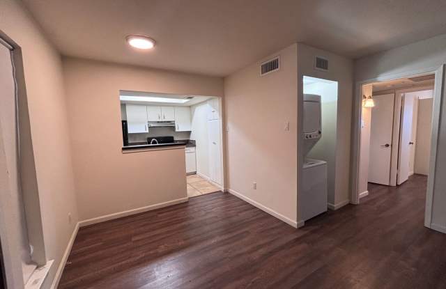 202-E Eden at Avondale - 4121 Avondale Avenue, Dallas, TX 75219