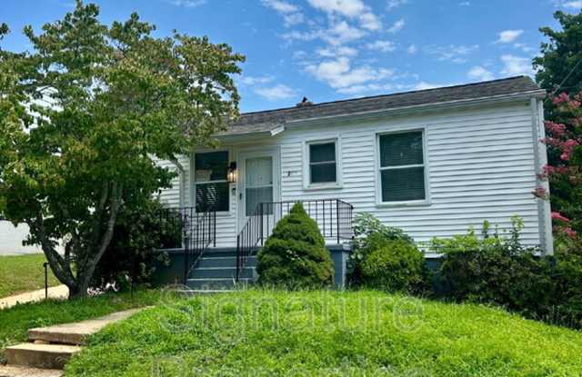 703 4th St photos photos