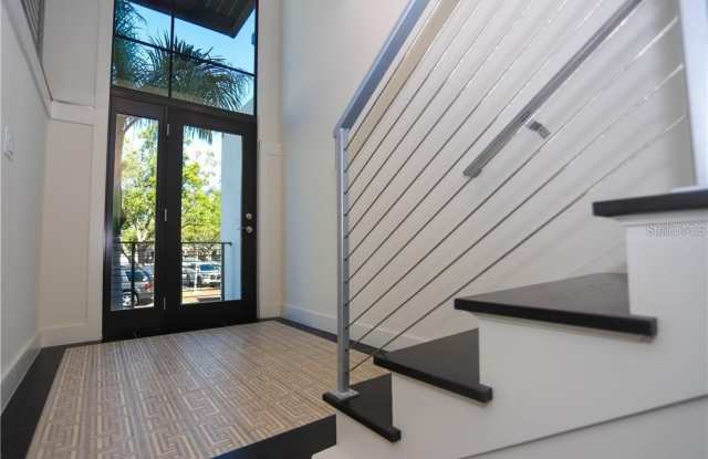 2814 W BARCELONA Street Gallery 4
