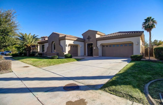 775 W Azure Lane - 775 West Azure Lane, Litchfield Park, AZ 85340