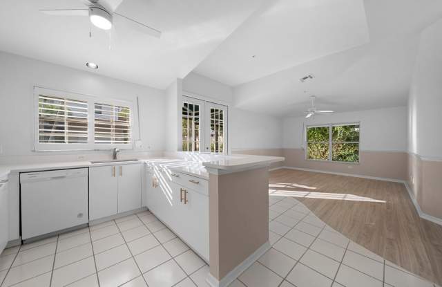 Annual Rental in Briarwood - 3 Bed 2 Bath Condo photos photos Annual Rental in Briarwood - 3 Bed 2 Bath Condo photos photos