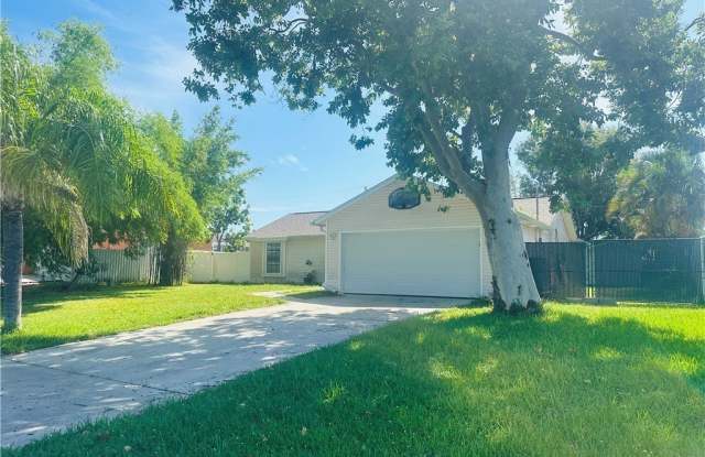 1421 SW 9TH Court photos photos