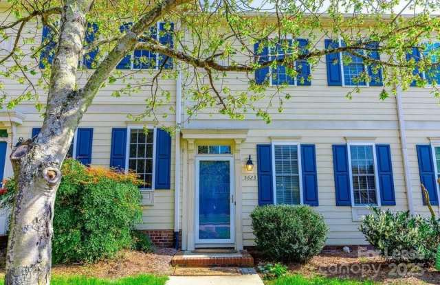 5623 Fetzer Avenue NW photos photos