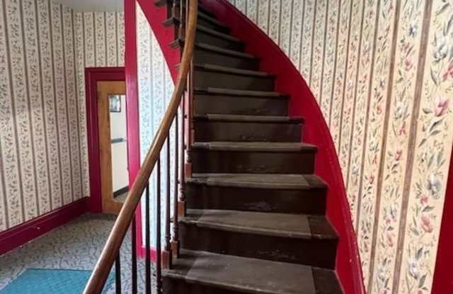 135 W Michigan #2 Avenue photos photos