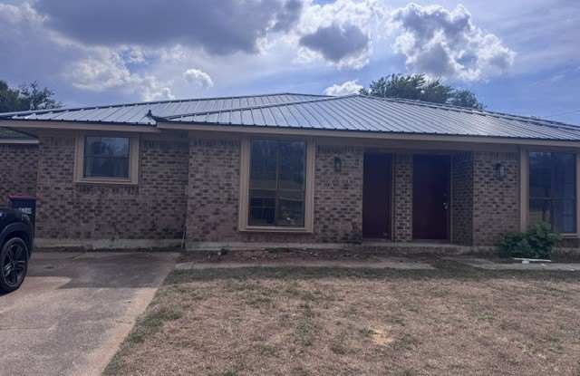 2838 Kessler Drive Gallery 1