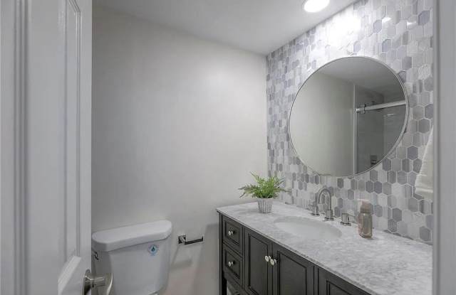 4545 Wornall Rd - 4545 Wornall Road, Kansas City, MO 64111