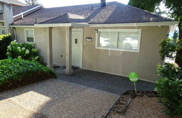 Cozy and Convenient ADU in Kirkland photos photos