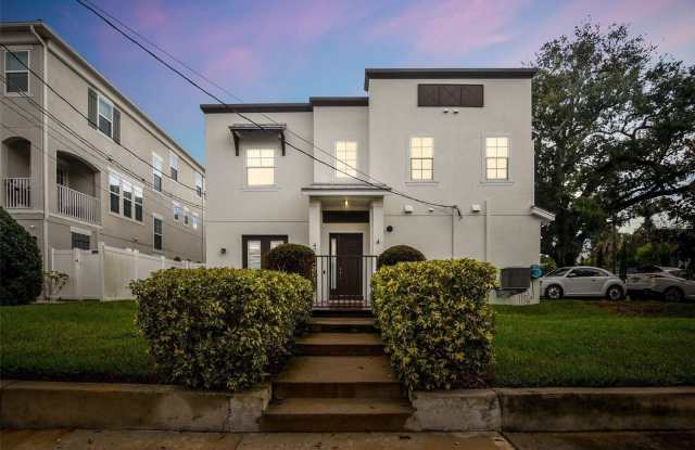 403 S MELVILLE Avenue Gallery 3
