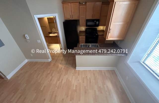 $850 MOVE-IN SPECIAL Downtown Studio Apartment at The Ivory Lofts! (#14) - 821 Garrison Avenue, Fort Smith, AR 72901