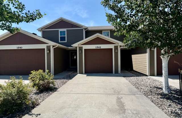 Beautiful West End Townhome – Spacious  Move-In Ready - 1542 Silver Run Trail, Billings, MT 59106