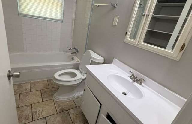 5068 Dianne Dr Gallery 3