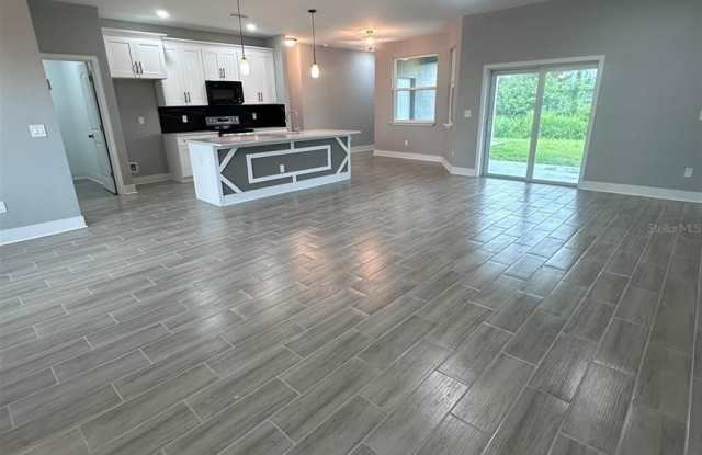 13195 DRYSDALE Avenue Gallery 4