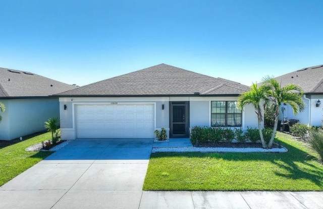 10820 MARLBERRY Way Gallery 1
