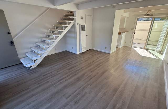 Danville Court Apartments Gallery 1