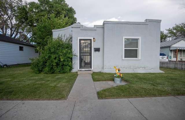 225 S Cheyenne St Gallery 1