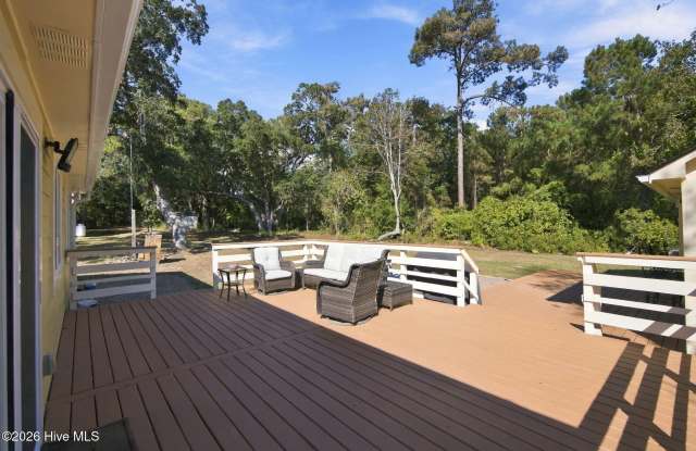 2878 Sea Aire Drive SW Gallery 3