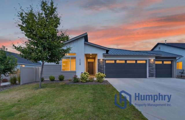 Beautiful home just 5 mins from I-84 photos photos