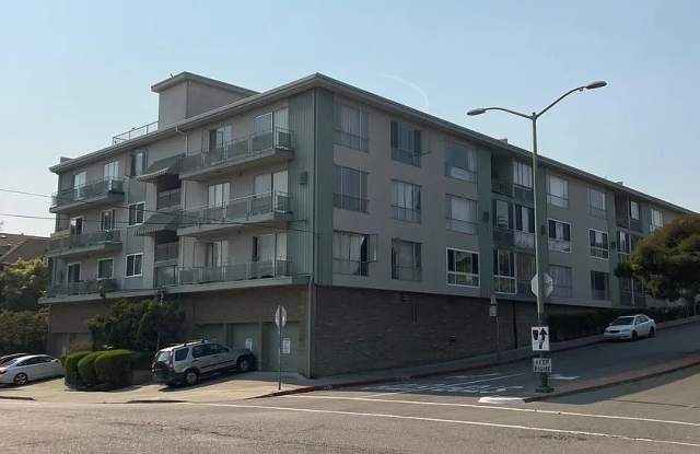 3877 Howe St Apt 103 photos photos