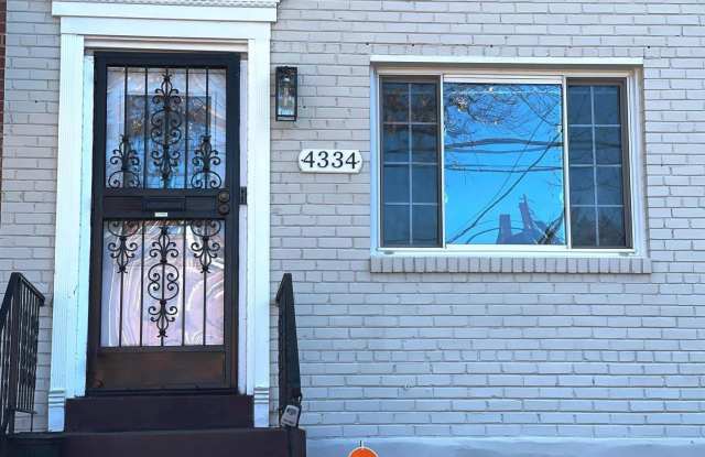 4334 MARTIN LUTHER KING JR Avenue SW photos photos