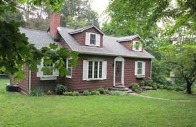 10 HUSKY HILL RD - 10 Husky Hill Road, Dutchess County, NY 12601