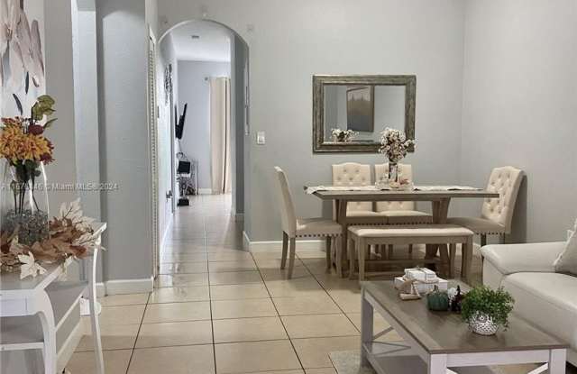17820 NW 73rd Ave - 17820 Northwest 73rd Avenue, Country Club, FL 33015